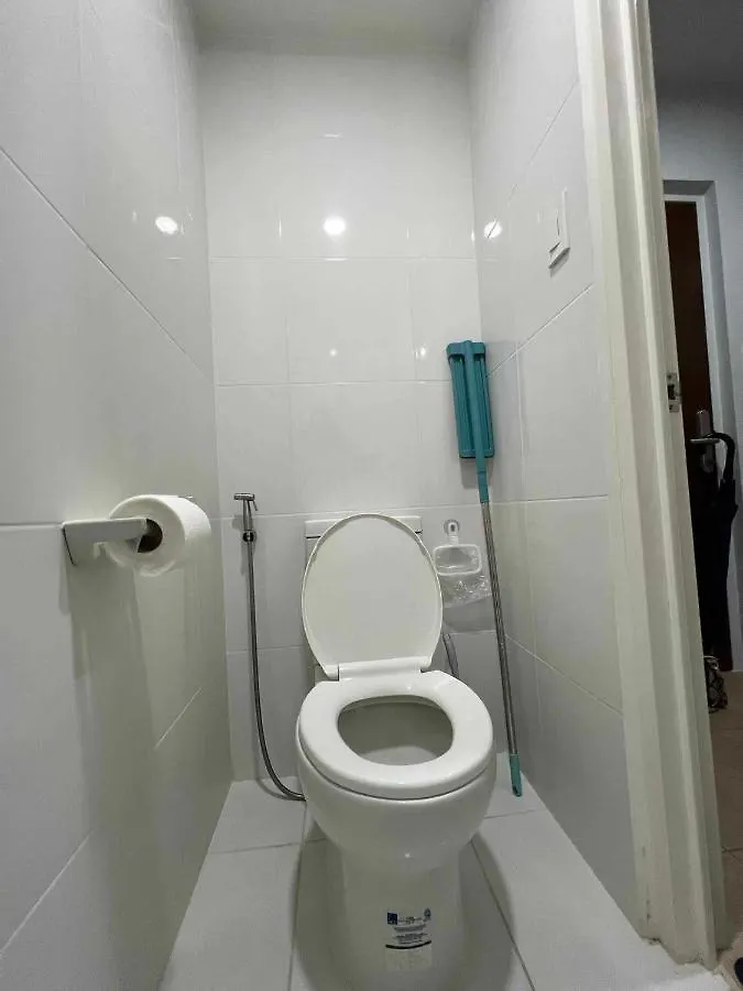 Iza'S Studio Apartment Manila